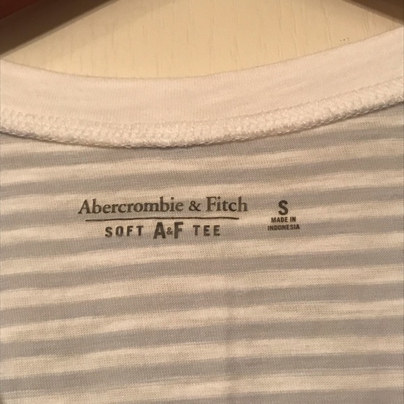 Brand new Abercrombie & Fitch long sleeve tee - Picture 5 of 6